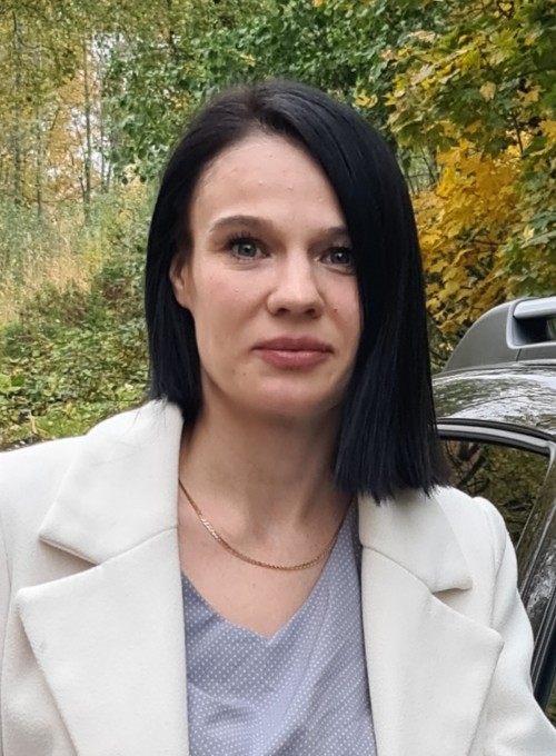 Мезенцева  Нина Александровна - сотрудник автошколы «Мустанг»