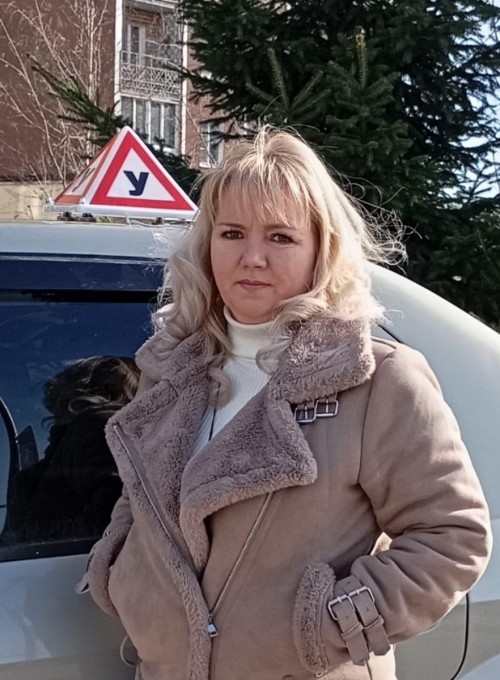 Соболева Наталья Владимировна - сотрудник автошколы «Мустанг»